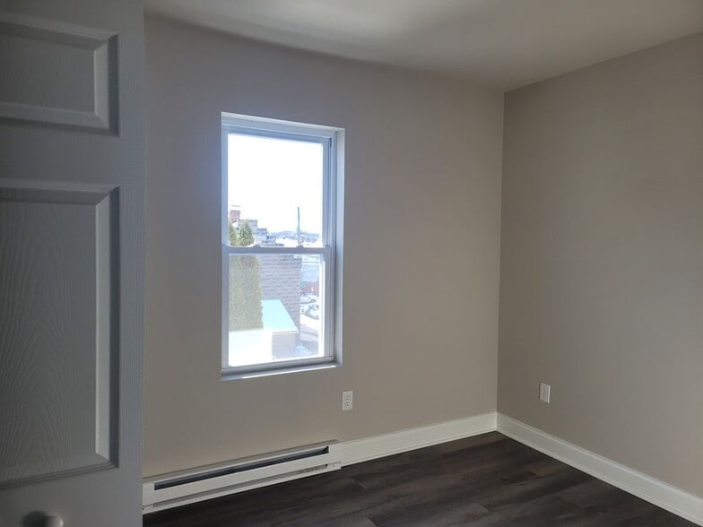 Building Photo - 2006 Washington Ave