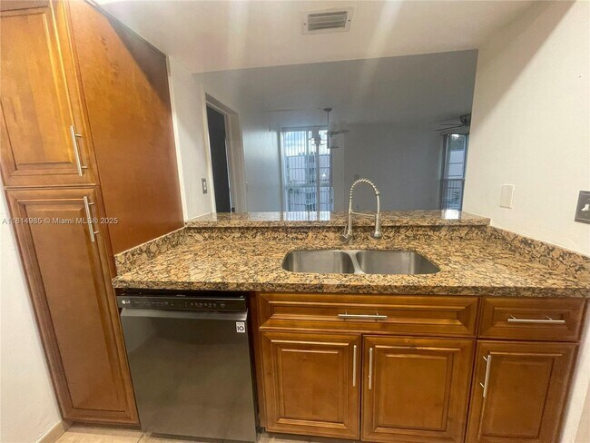 Building Photo - 7035 NW 186th St