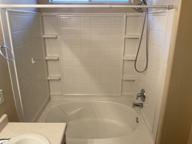 Building Photo - 1312 Penasco Rd NE