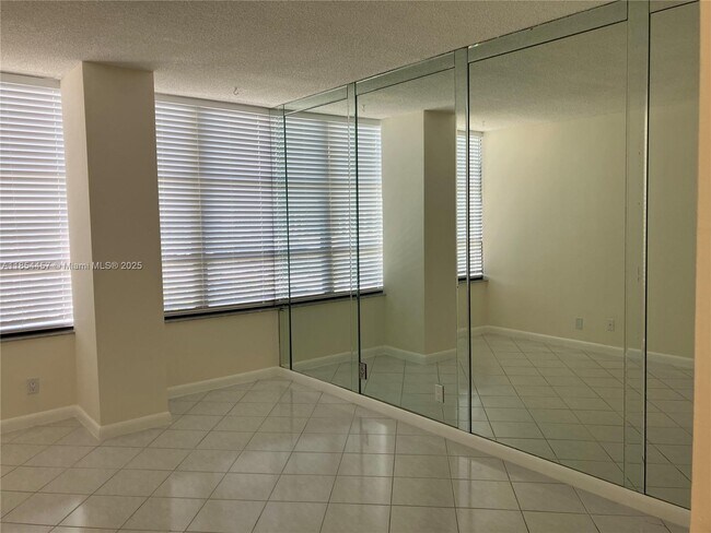 Building Photo - 500 Three Islands Boulevard