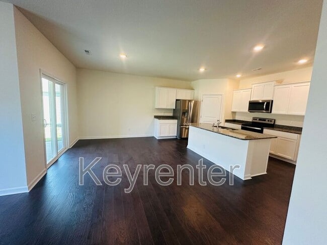 Building Photo - 313 Eclipse Ln
