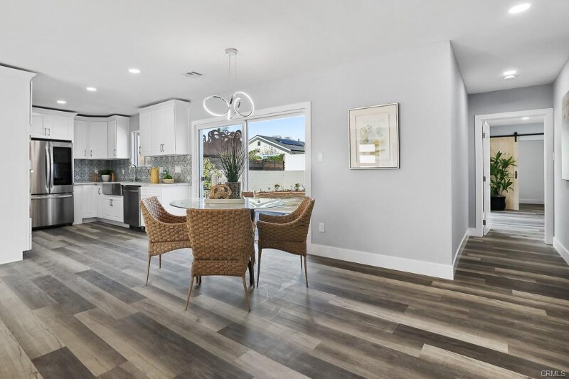 Building Photo - 846 W 29th St