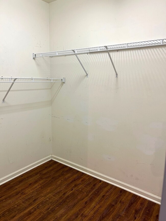 Building Photo - 109 Cambria Ct