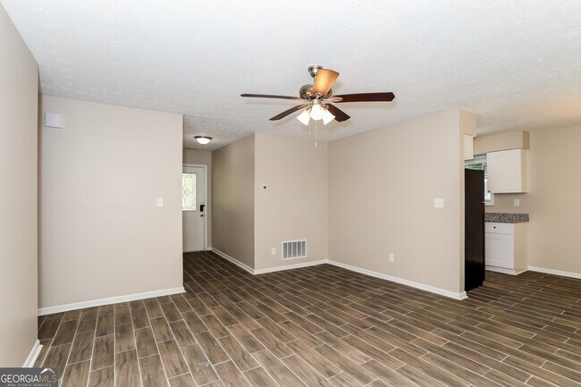 Building Photo - 9073 Woodgreen Way