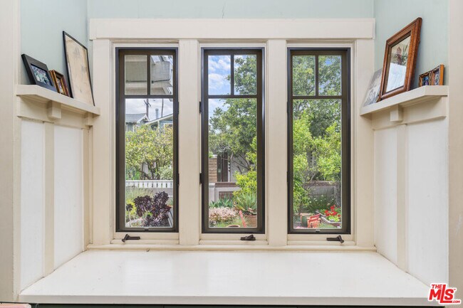 Building Photo - 740 Marco Pl