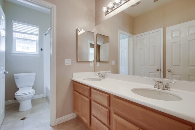 Building Photo - 3987 Via Cangrejo