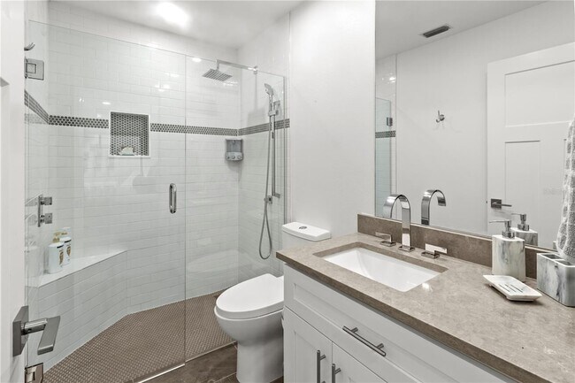 Building Photo - 2377 Harbour Oaks Dr