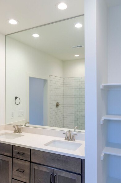 Building Photo - 19650 W 200th St