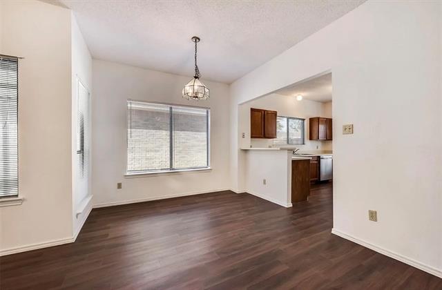 Building Photo - 812 Melville Dr