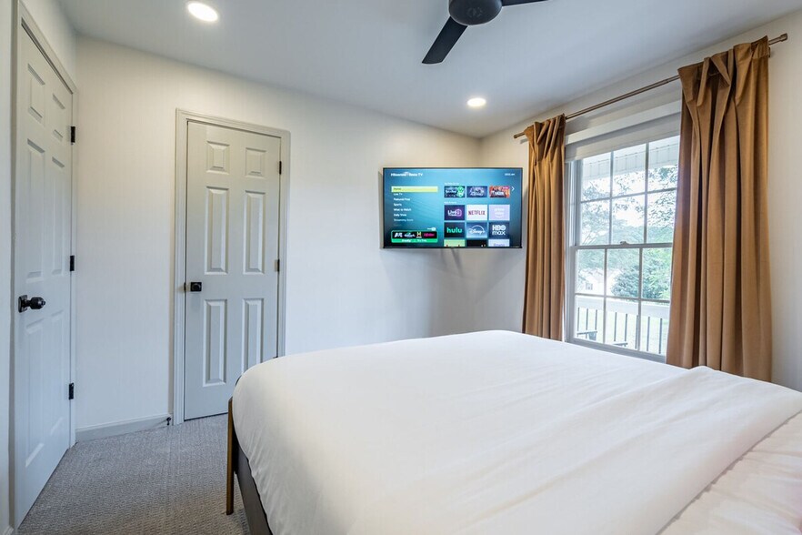 Building Photo - 171 Sugar Hill Rd