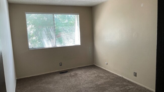 Building Photo - 4348 S 1100 W