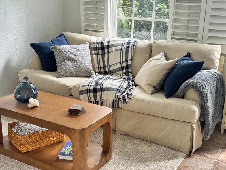 Building Photo - 426 34th St