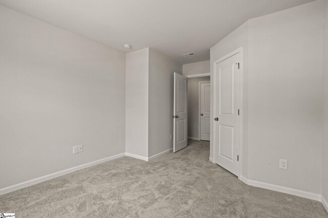 Building Photo - 220 Stellate Pl