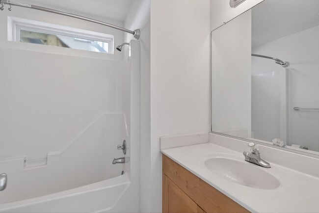 Building Photo - Chesapeake Beach