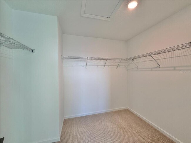 Building Photo - 1855 Pinecliff Dr