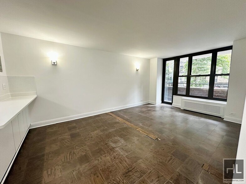 Building Photo - EAST 35 STREET