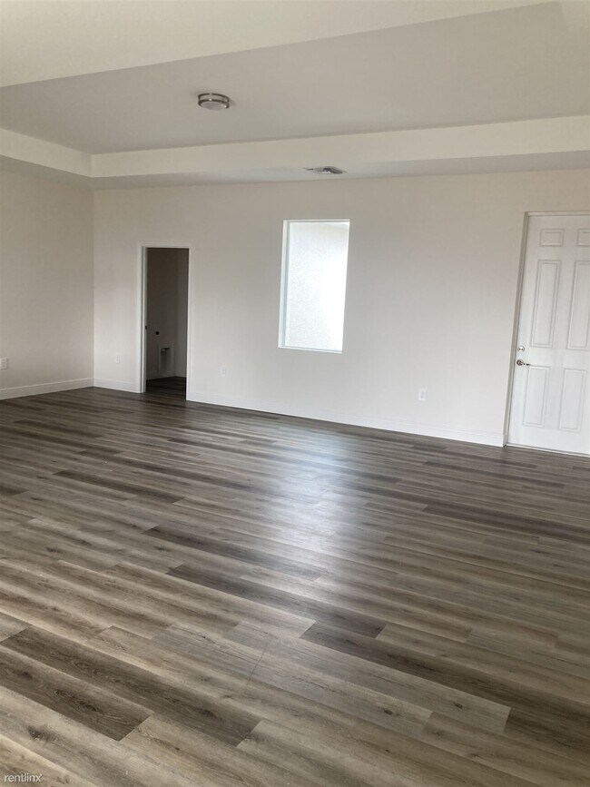 Building Photo - 3 br, 2 bath House - 2224 Mincey Terrace