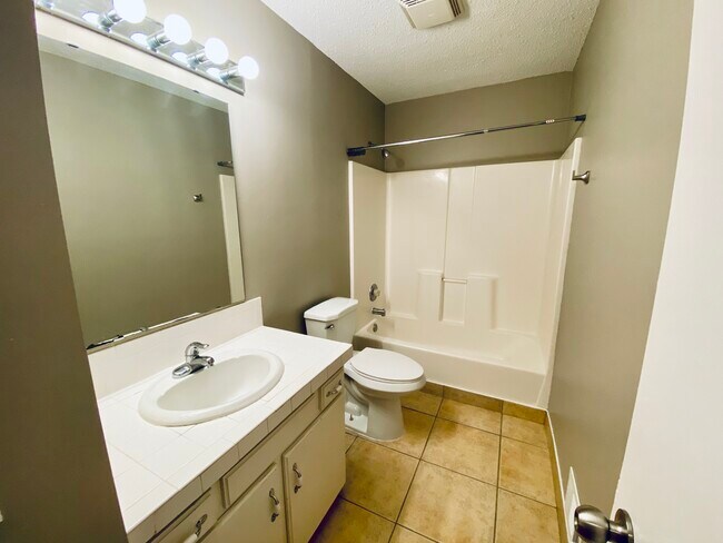 Building Photo - 2497 Copper Cliff Trail