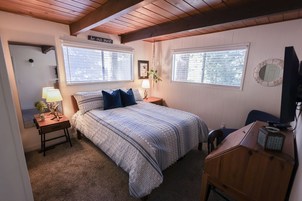 Bedroom 1 - 28606 Saginaw Ct