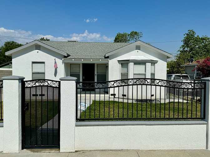 Building Photo - 1350 N Fairview Ave