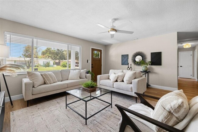 Building Photo - 2066 62nd Pl S