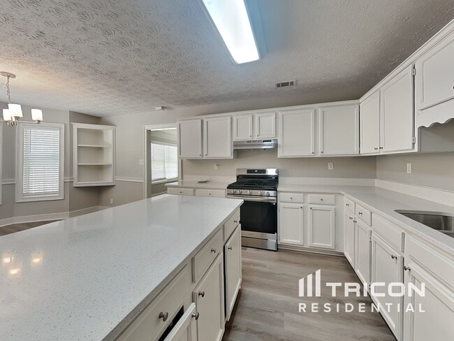 Building Photo - 4405 Cindy Pl SE