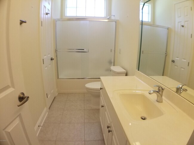 Building Photo - 2580 Heather Oaks Ct