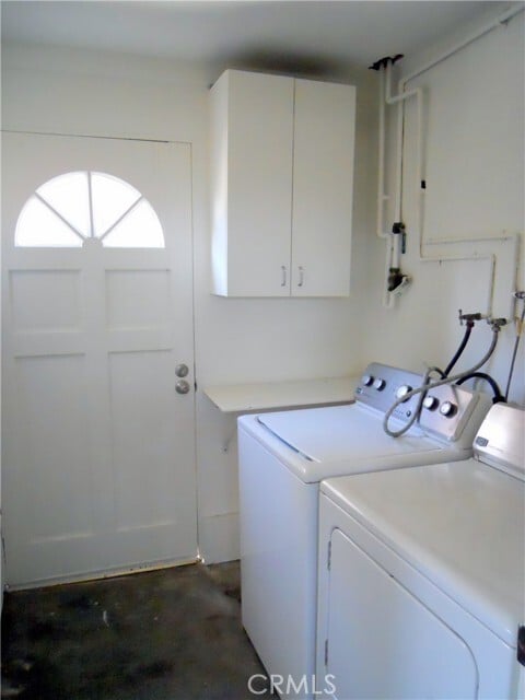 Building Photo - 630 N Darwood Ave