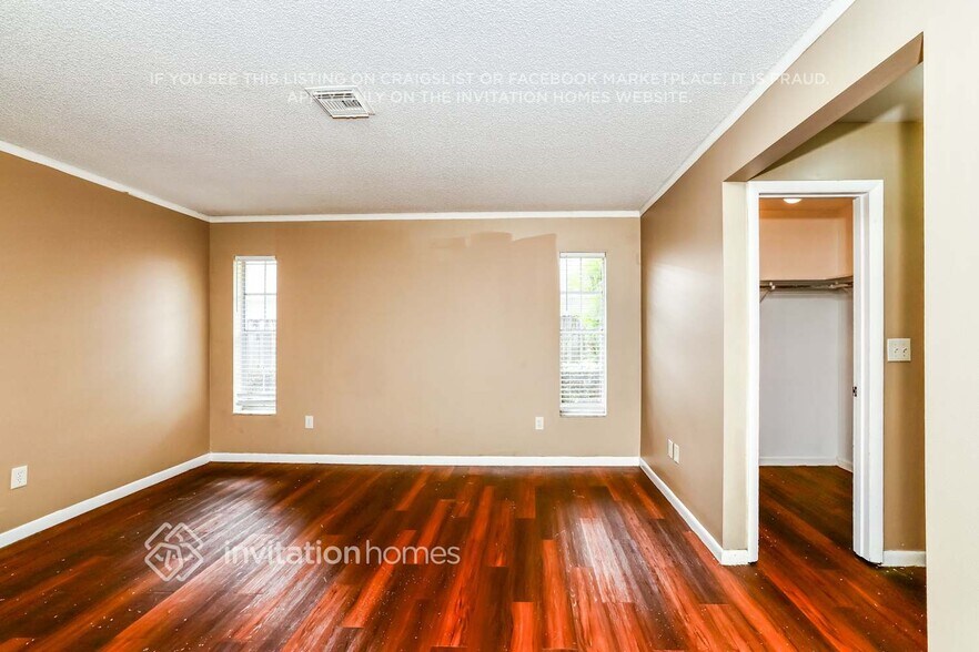 Building Photo - 1581 Wyndcliff Dr