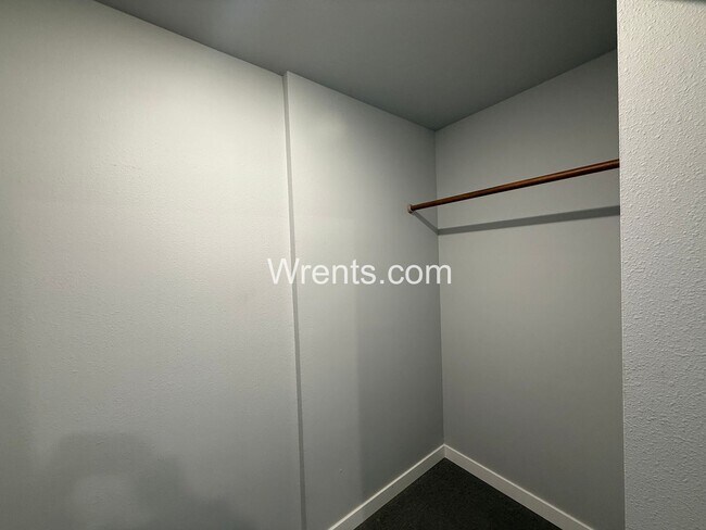 Building Photo - Charming 1 Bed / 1 Bath Apartment in Davenport, WA