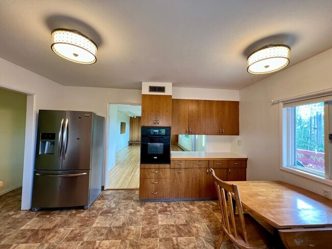 Building Photo - 4-Bedroom Home in Fairbanks | 2-Car Garage, Fenced Yard, RV Parking & Breathtaking Views – Dog Fr...