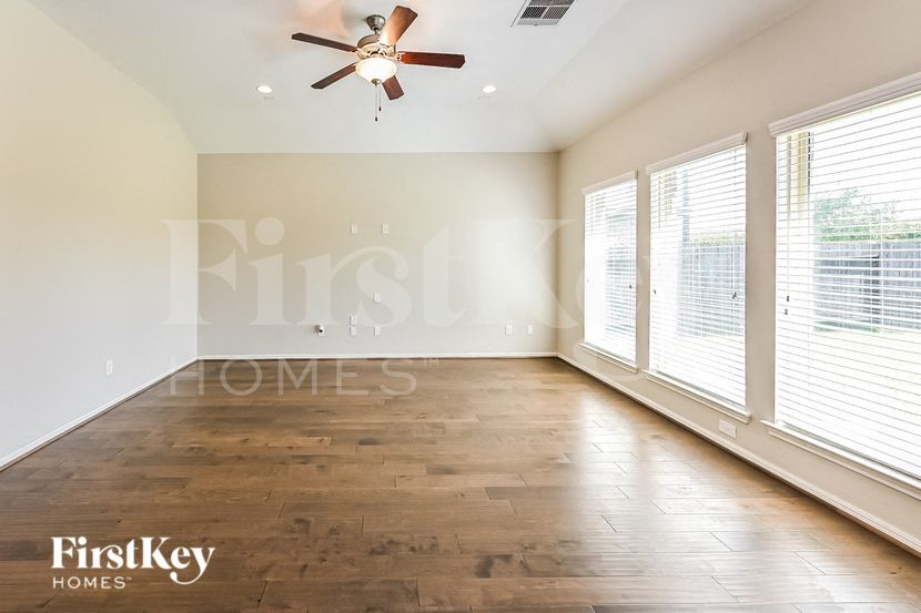 Building Photo - 3711 Daintree Park Dr