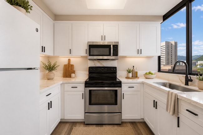 Building Photo - Downtown Honolulu Gem | Ocean, Mountain & City Views | Updated 2BD/2BA