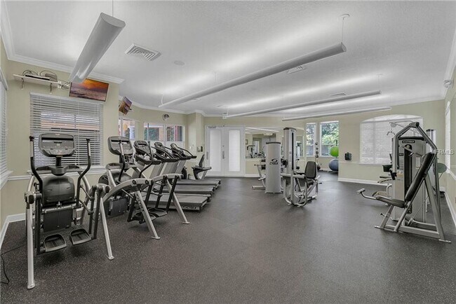 Building Photo - Beautiful 1/1 Wood Floors Condo for Rent c...