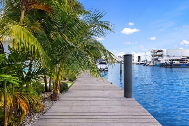 Building Photo - 773 NE 77th Terrace