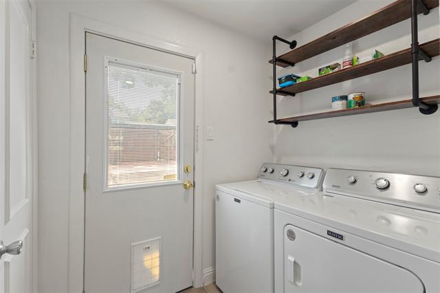 Building Photo - 7510 Riverbrook Dr