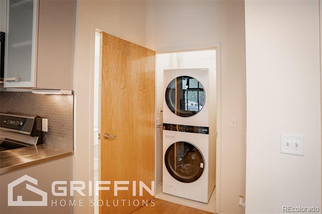 Building Photo - 3100 Huron St