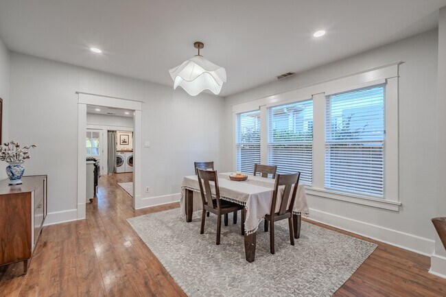 Building Photo - Updated Historically Charming Bungalow walking distance to Greenville Ave