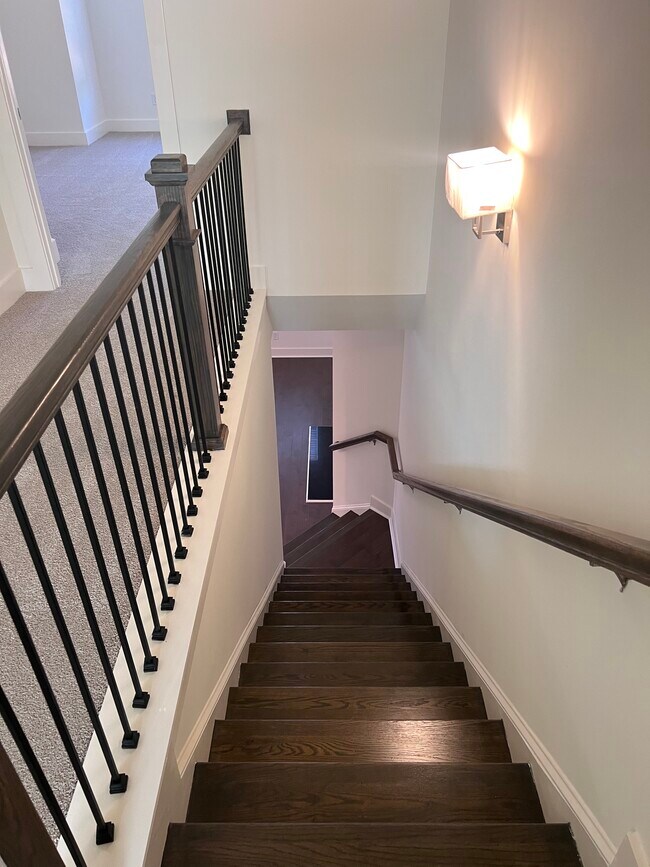 Building Photo - 6444 Scudders Dr