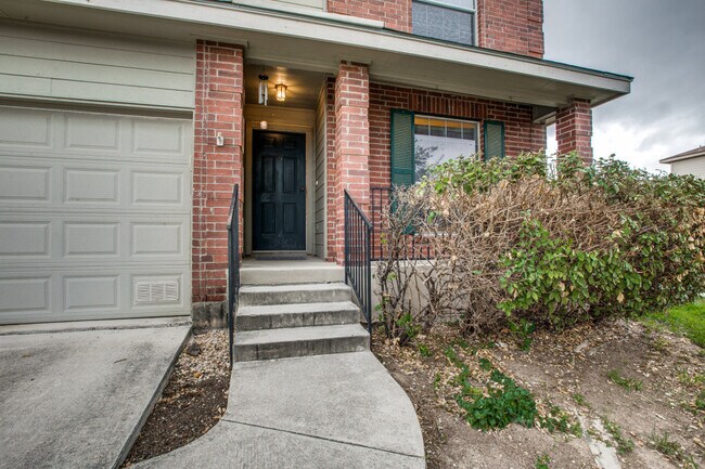Building Photo - 670 Rattler Bluff