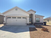 Building Photo - 13956 Lago Vista Ave