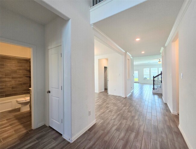Building Photo - 4826 Albany Ridge Ln