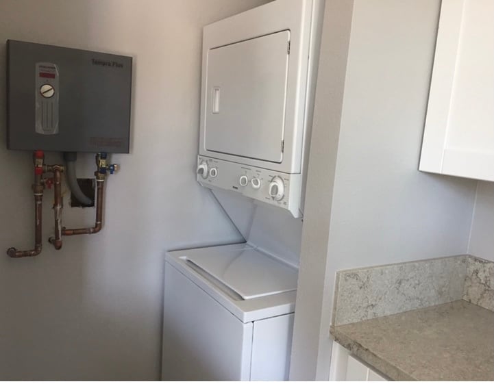 Building Photo - 4393 Cartagena Dr