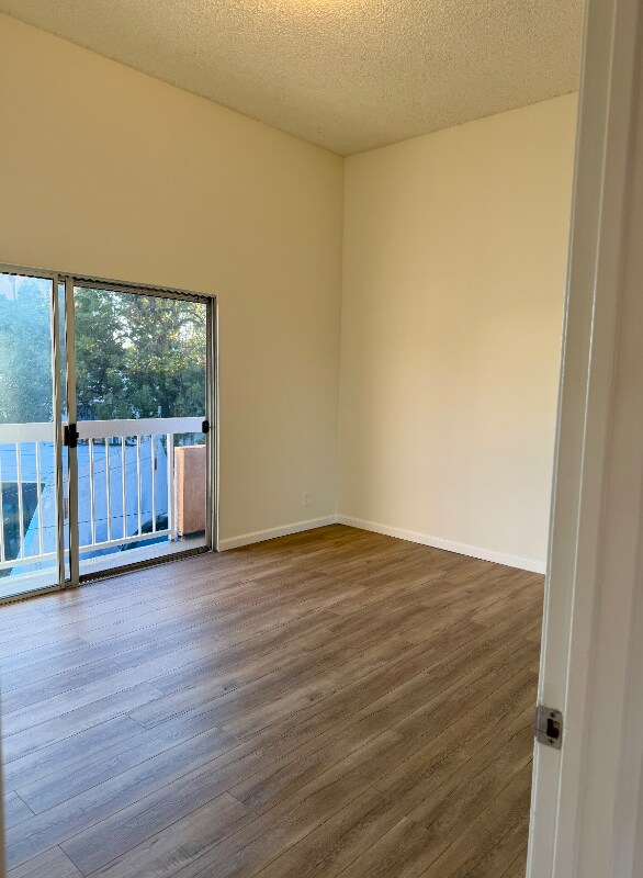 Building Photo - 1511 Mariposa Ave