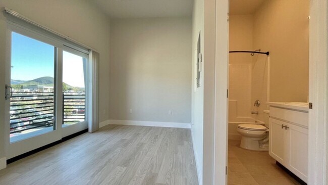 Building Photo - New Construction Studio Apartment with Air...