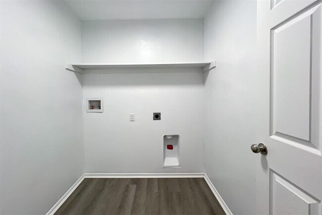 Building Photo - 2928 Cider Mill Ln
