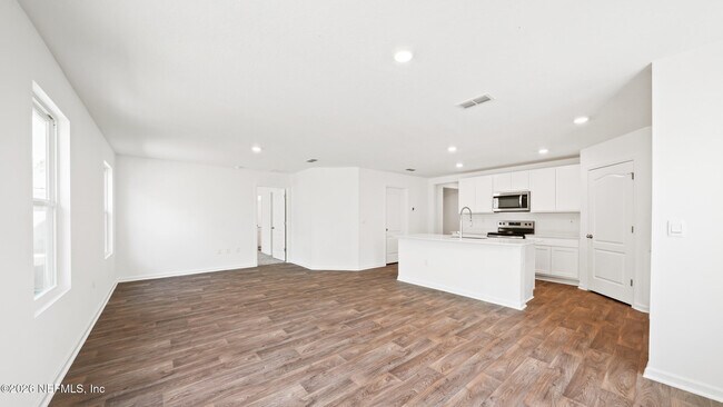Building Photo - 5441 Hollow Birch Dr