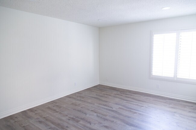Building Photo - 4496 Lubbock Dr