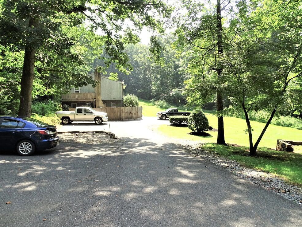 Building Photo - 4632 New Holland Rd