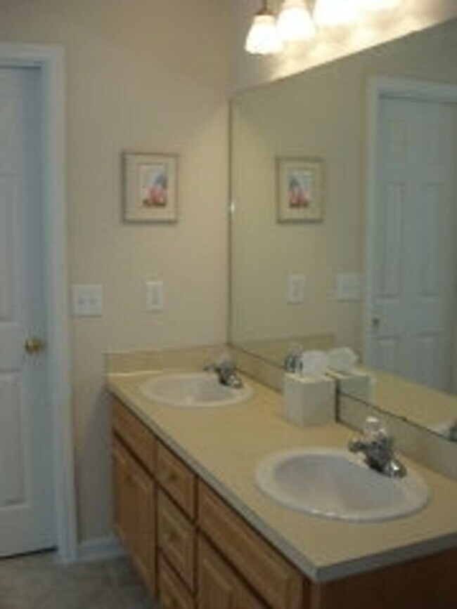 Building Photo - 2990 Slippery Rock Ct